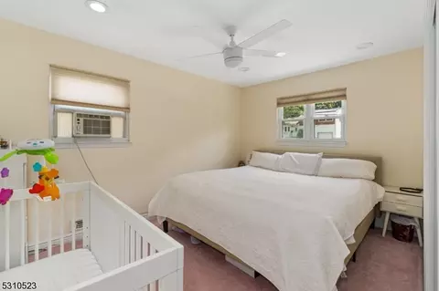 157 Perry St, Dover, NJ 07801 photo 13