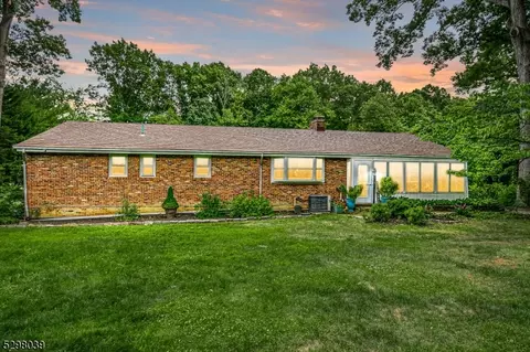 881 Bordentown Ave, South Amboy, NJ 08879