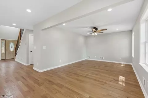 536 Drake Ave, Middlesex, NJ 08846 photo 19