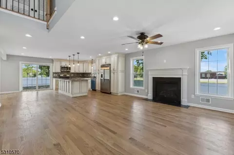 536 Drake Ave, Middlesex, NJ 08846 photo 11