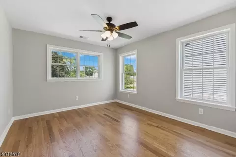 536 Drake Ave, Middlesex, NJ 08846 photo 24