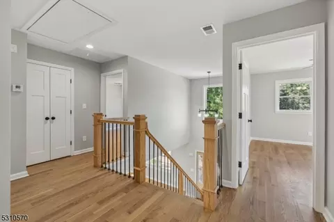 536 Drake Ave, Middlesex, NJ 08846 photo 21