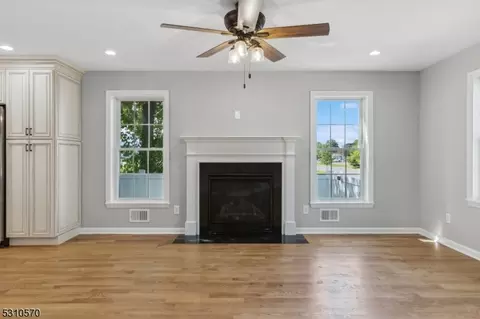 536 Drake Ave, Middlesex, NJ 08846 photo 12