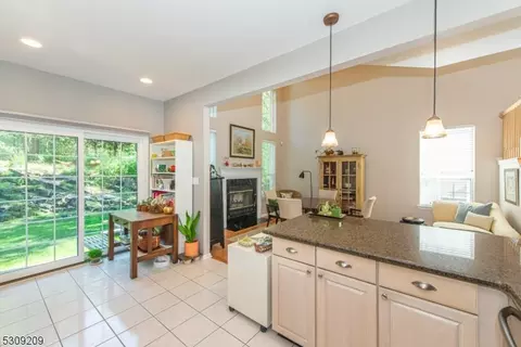 103 Warbler Dr, Wayne, NJ 07470 photo 16
