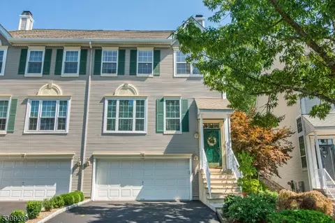 103 Warbler Dr, Wayne, NJ 07470