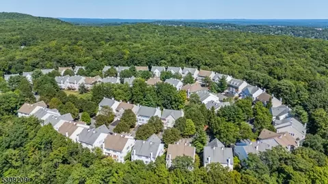 103 Warbler Dr, Wayne, NJ 07470 photo 42