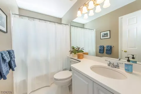 103 Warbler Dr, Wayne, NJ 07470 photo 32