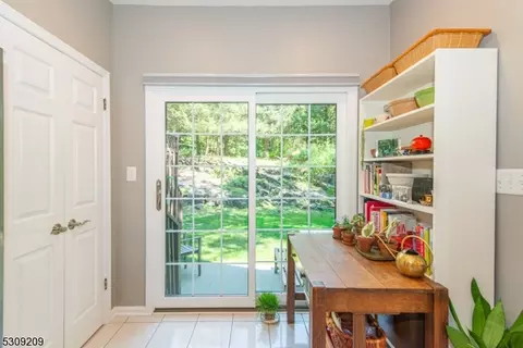 103 Warbler Dr, Wayne, NJ 07470 photo 17