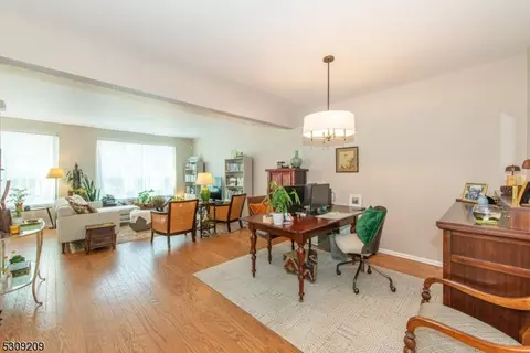 103 Warbler Dr, Wayne, NJ 07470 photo 8