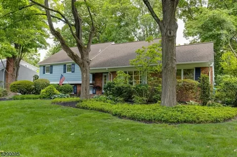 853 Knollwood Ter, Westfield, NJ 07090