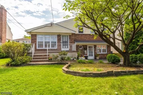 1083 Burnet Ave, Union, NJ 07083