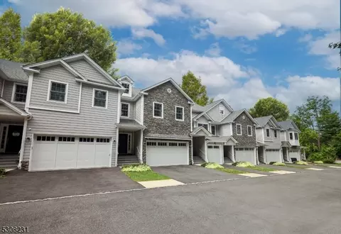 165 Ridgedale Ave #3, Florham Park, NJ 07932