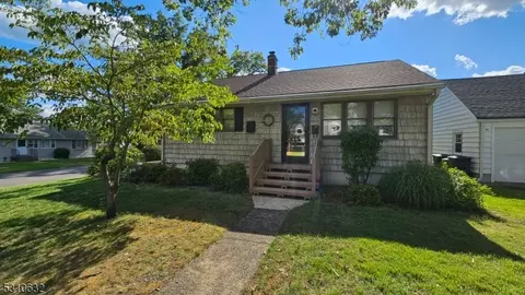 88 Townsend St, Milltown, NJ 08850