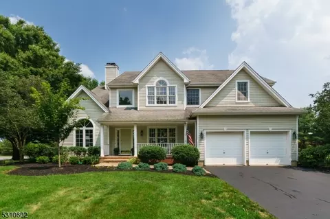 1 Boyne Highlands Ct, Montgomery, NJ 08558