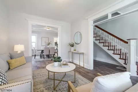 306 S Clinton St, East Orange, NJ 07018