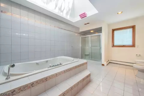 3 Verkade Dr, Wayne, NJ 07470 photo 28