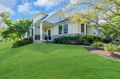 35 Dickinson Rd, Bernards, NJ 07920