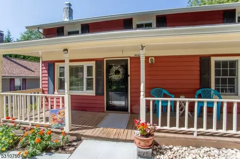 37 E Grand St, Hampton, NJ 08827 photo 4