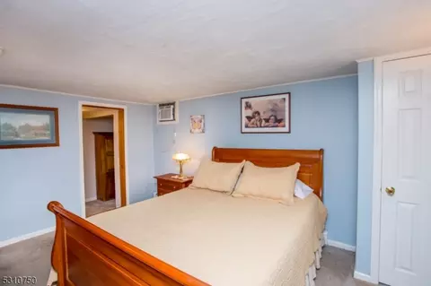 37 E Grand St, Hampton, NJ 08827 photo 9