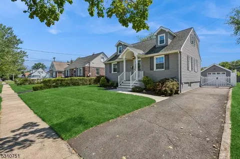 408 Walnut St, Middlesex, NJ 08846 photo 4