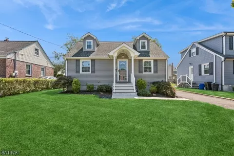 408 Walnut St, Middlesex, NJ 08846 photo 3