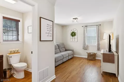 408 Walnut St, Middlesex, NJ 08846 photo 16