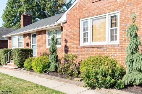 39 Albert Ave, Edison, NJ 08837 photo 3