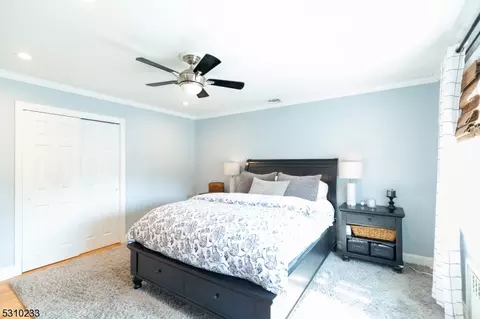 39 Albert Ave, Edison, NJ 08837 photo 21