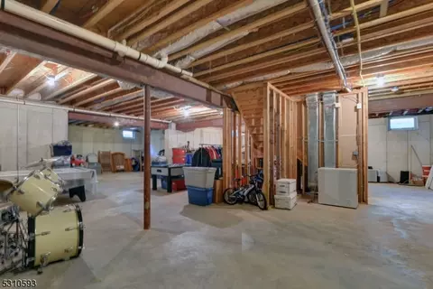51 Ellicott Ln, Wayne, NJ 07470 photo 35