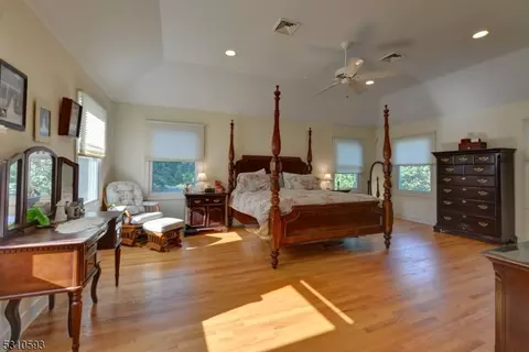 51 Ellicott Ln, Wayne, NJ 07470 photo 19