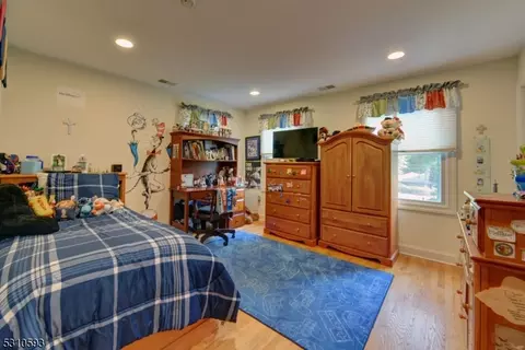 51 Ellicott Ln, Wayne, NJ 07470 photo 24