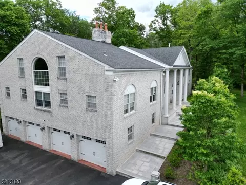 173 Ellisen Rd, Watchung, NJ 07069
