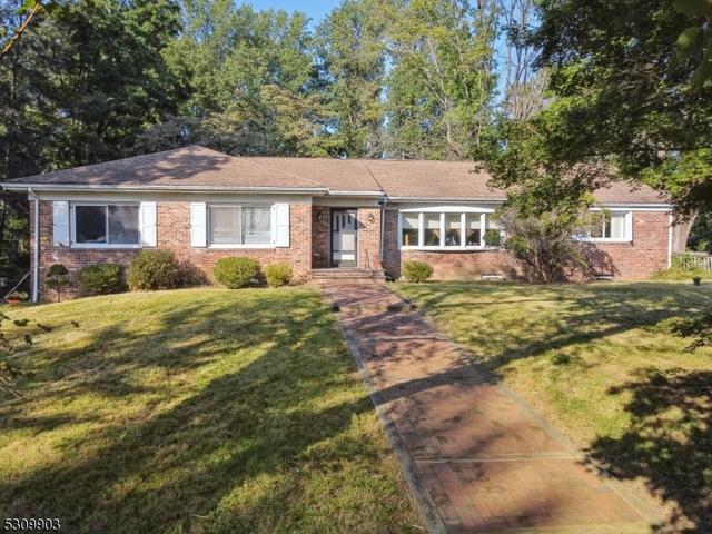 12 Yardley Rd, Mendham Twp, NJ 07945