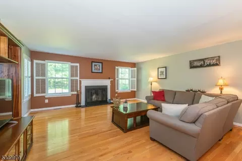 123 Butternut Dr, Wayne, NJ 07470 photo 8
