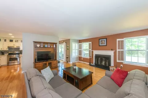 123 Butternut Dr, Wayne, NJ 07470 photo 9