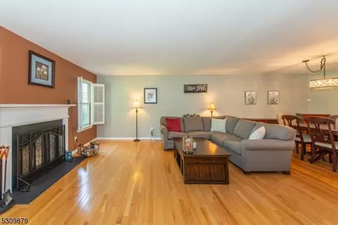 123 Butternut Dr, Wayne, NJ 07470 photo 10