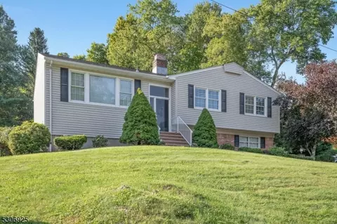 178 Eyland Ave, Roxbury Twp, NJ 07876
