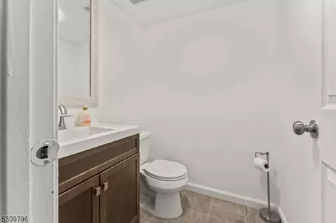 31 Colonial Ct, Jackson Twp, NJ 08527 photo 20