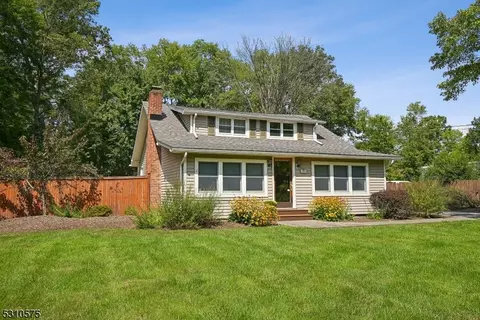 1328 Valley Rd, Long Hill, NJ 07980