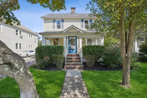 47 Fairchild Ave, Morris Plains, NJ 07950