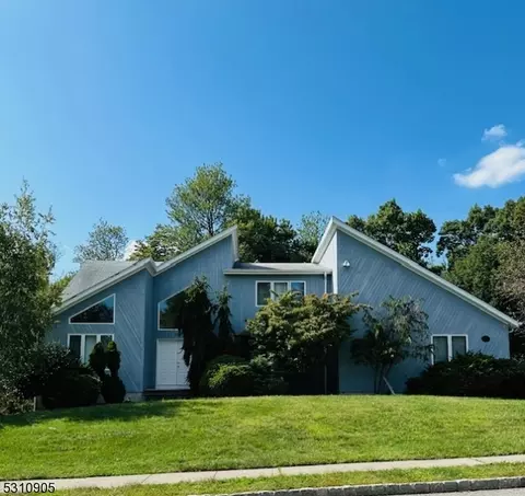 10 Mcguire Dr, West Orange, NJ 07052