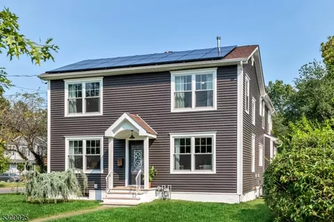 85 Pershing Ave, Ridgewood, NJ 07450