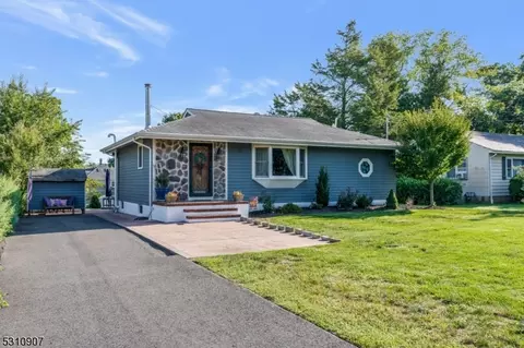 707 Chester Ave, Branchburg, NJ 08853