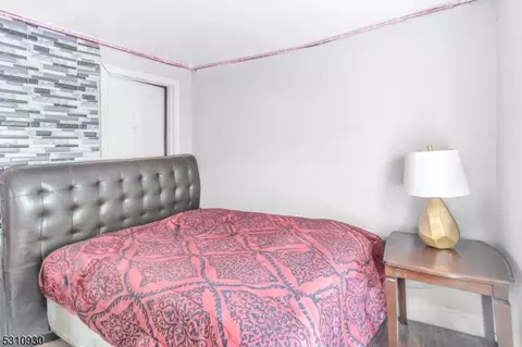 101 Pink St, Hackensack, NJ 07601 photo 13