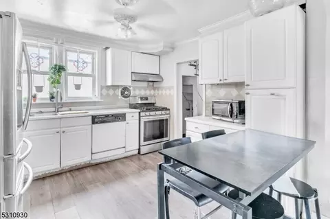 101 Pink St, Hackensack, NJ 07601 photo 7