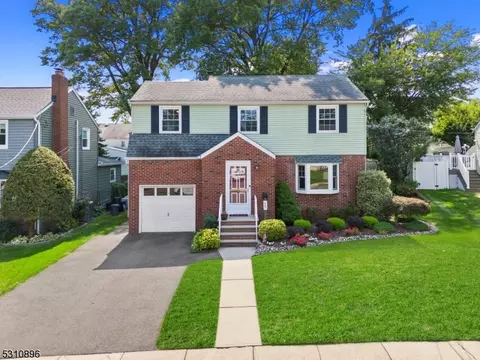 15 Glenview Rd, Nutley, NJ 07110