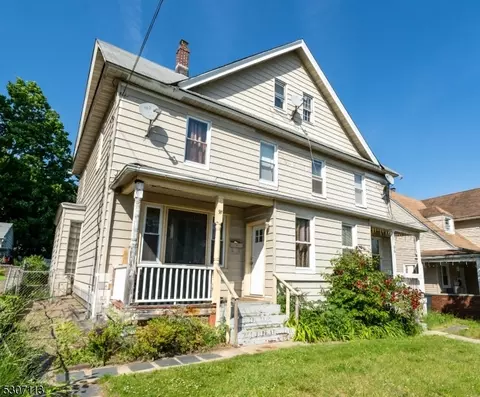 95 Charles St, Englewood, NJ 07631
