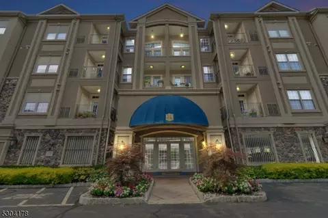 5106 Burwood Rd, Clifton, NJ 07013