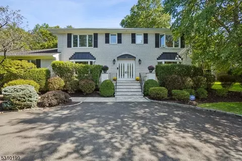 14 Canoe Brook Dr, Livingston, NJ 07039