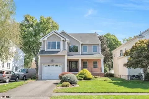 27 Virginia Ave, Livingston, NJ 07039